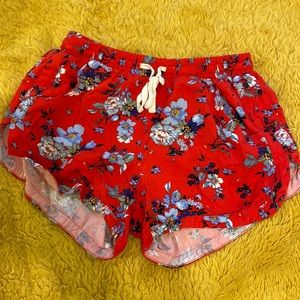 Floral flowy shorts